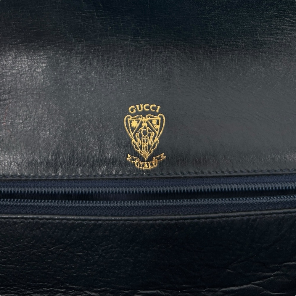 GUCCI Authenticated Vintage Black Interlocking G Leather Crossbody Bag - Picture 15 of 16